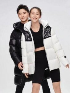 ​田亮携女儿森碟再度加盟《爸爸》综艺节目，郭涛父子档也加入，石头成长显著！