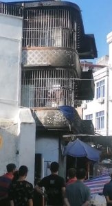 ​4人不幸遇难！广东一栋三层民房深夜起火，当地通报