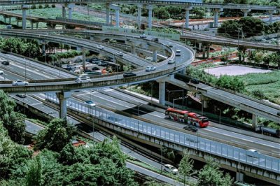 ​每天60万人次乘车，成都快速公交累计总客流突破13亿乘次