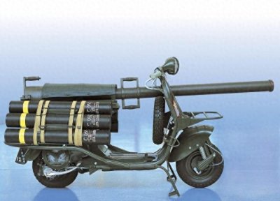 ​你们买的维斯帕摩托车都是低配版的，高配版的有钱也买不到