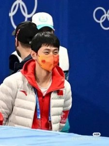 ​安贤洙的荆棘之路与王蒙的热血守护