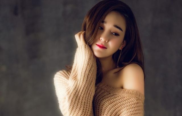 龙梅子的资料介绍(龙梅子一位美丽低调的实力歌手)