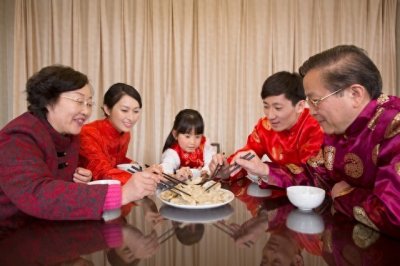 ​出嫁的女儿春节不能在娘家过年，会给娘家带来不幸？