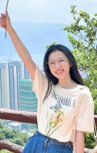 ​介绍一下周雨彤