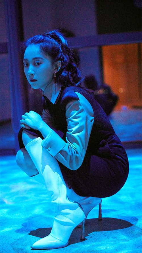 朱颜曼滋写真手机壁纸