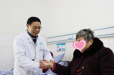 ​三台县：无人机医联体专线 开启药品“闪送”新纪元