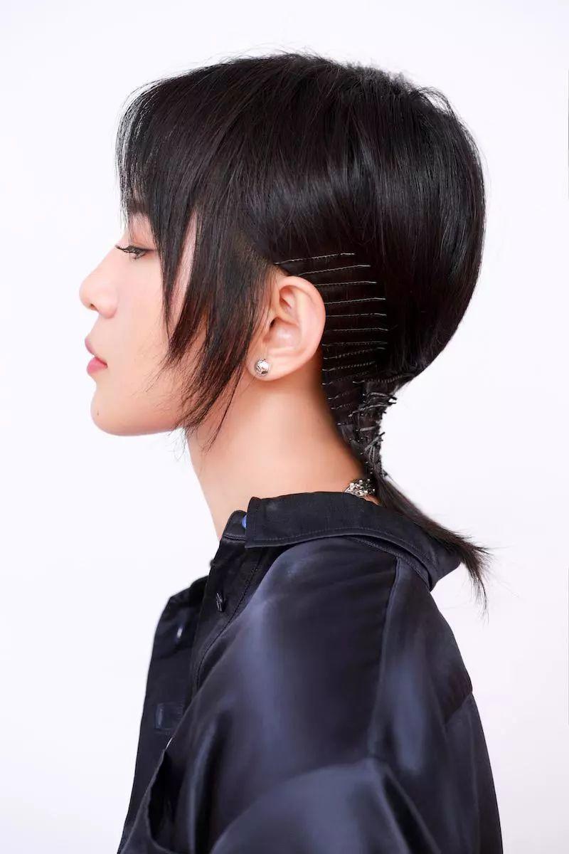 “超女”里人缘最好的歌手周笔畅，十年磨一剑，一朝试锋芒