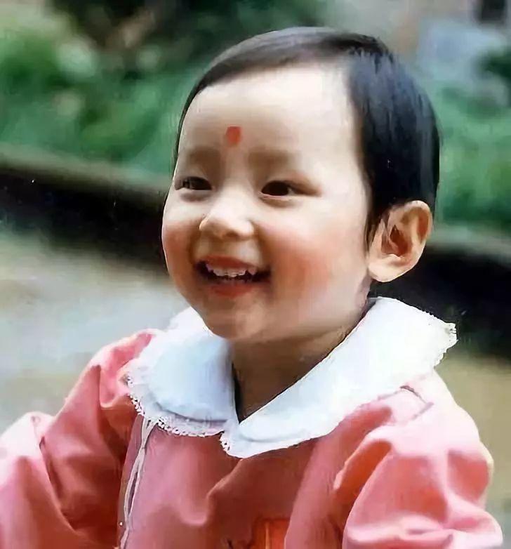 “超女”里人缘最好的歌手周笔畅，十年磨一剑，一朝试锋芒