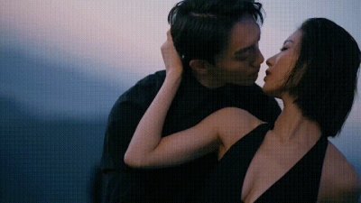 ​超厉害的亲嘴小技巧，学会了保准让男人对你欲罢不能！