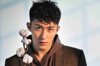 ​＂变动时刻！黄景瑜上海工作室正式注销，独资时代结束！＂