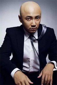 ​徐峥：多栖发展的影视传奇