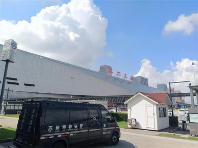 ​最具中国古典园林风的苏州站和最像小县城的苏州北站，差别在哪