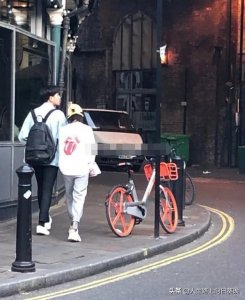 ​张若昀和唐艺昕伦敦度蜜月：最好的爱情，欠你一场远洋旅行